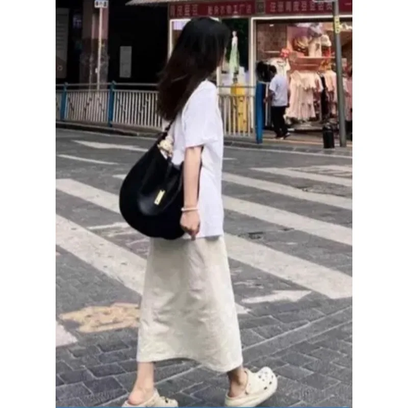 حقيبة كتف نسائية جديدة أنيقة ذات سعة كبيرة على شكل قمر مصنوعة من الجلد عالي الجودة بتصميم مرقع فريد #2