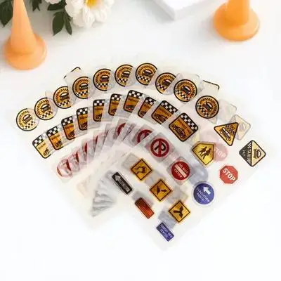 10 시트 교육용 장난감 교통 표지판 스티커 세트 소년 소녀를위한 이동식 도로 교통 데칼 장식