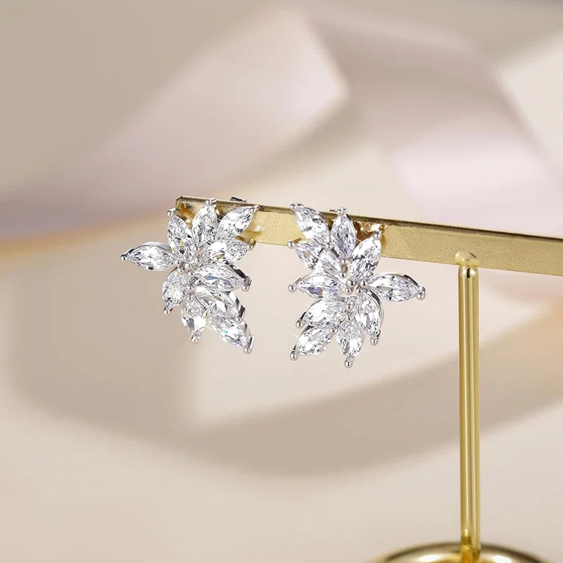 Trumium Silver Color Leaf Zircon Wedding Earrings For Women Bling Marquise Crystal Bridal Stud Earring Party Jewelry Gift