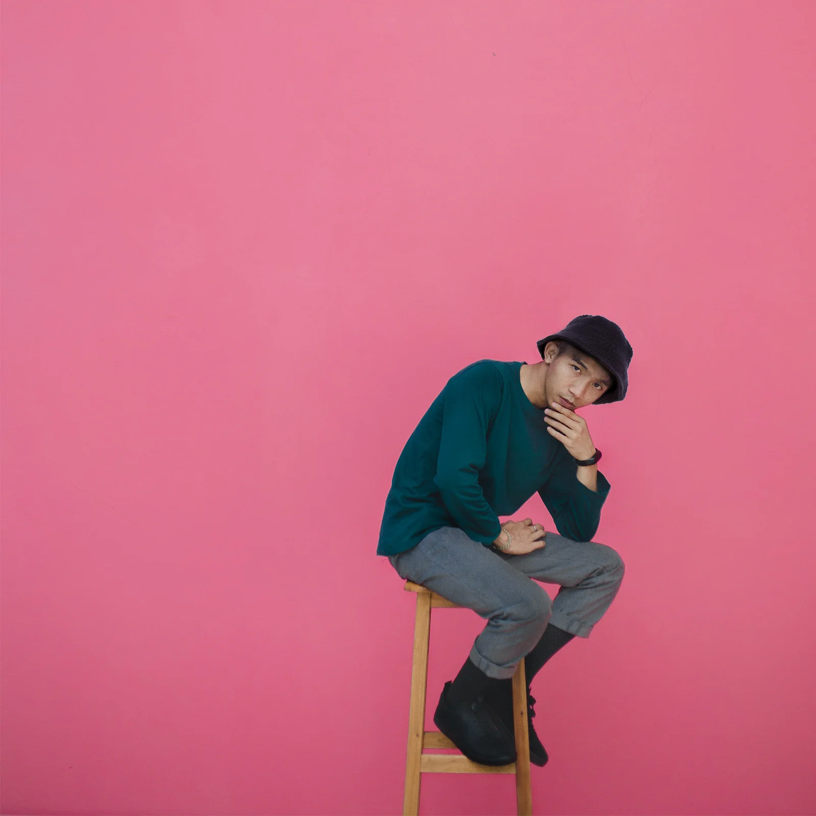 

1Pcs Winter Warm Knitted Bucket Hat Women Fashion Outdoor Breathable Sunshade Soft Comfortable Hat for Travel Daily Wear