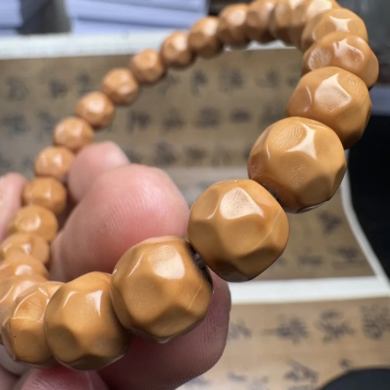 Carved , Small Cheese Monkey, Walnut Bracelet, Eight-Sided Peach-Shaped Magic Bead, Single Strand 11Mm