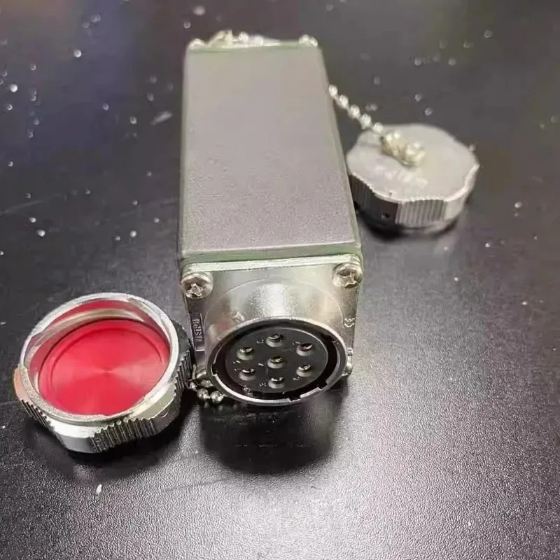 Picture 4: 7-core docking plug linear array audio cable docking speaker extension cable connector sound docking