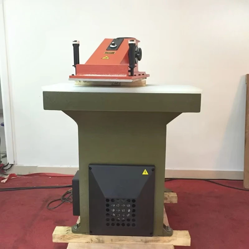 유압식 가죽 생산 스윙 암 절단기