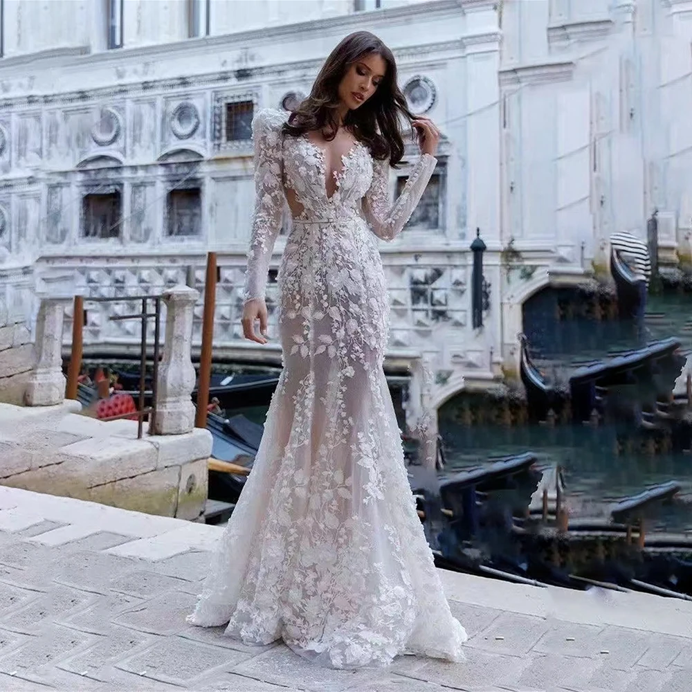

Elegant V-neck Wedding Dress Long Sleeve Mermaid Bride Gown Applique Bridal Dress Wedding Gown Lace Bride Dress Customized