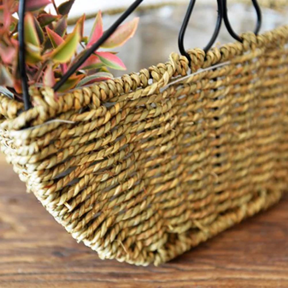 

Indoor Outdoor Handmade Wall Mount Flower Basket Metal Hanging Flowerpot Holder Waterproof Lining Suitable for Home Office