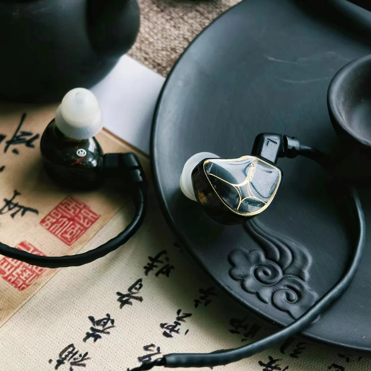 TANGZU WANER STUDIO Edition In Ear จอภาพ 10 มม.สัตว์เลี้ยงไดอะแฟรมแบบไดนามิกเปลี่ยนได้ 0.78 มม.2Pin HiFi หูฟังเพลงแบบมีสาย