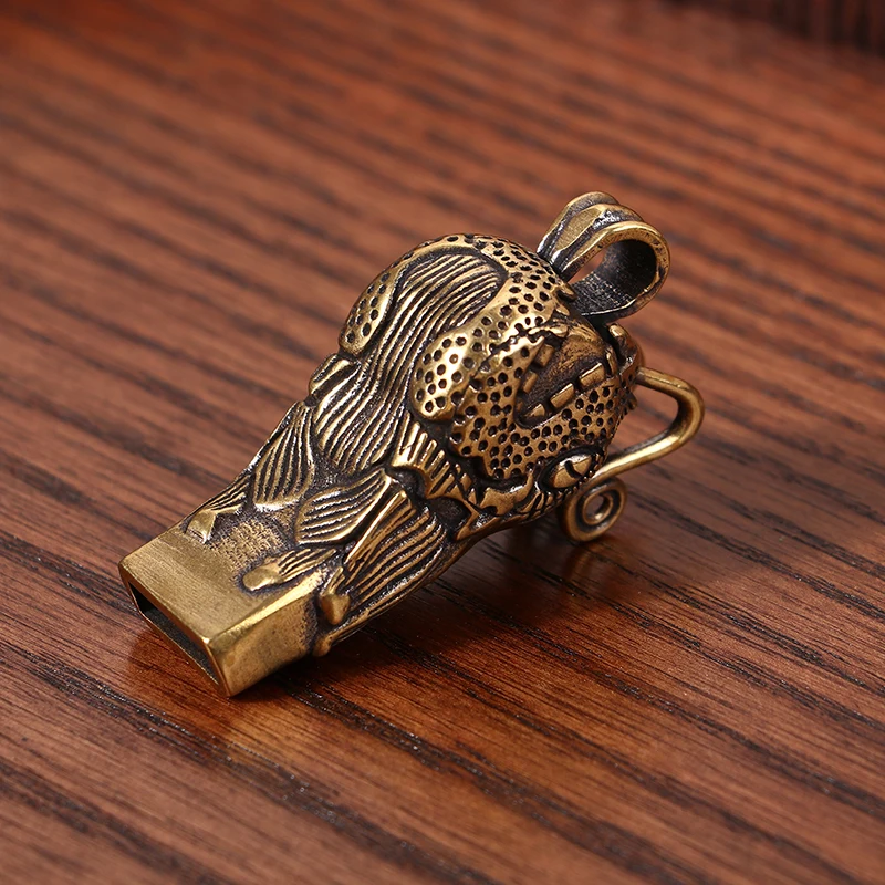 1Pc Vintage Brass Dragon Head Whistle Car Keys Chains Pendants Men Women Outdoor Survival Tools Whistles Necklaces Keychains