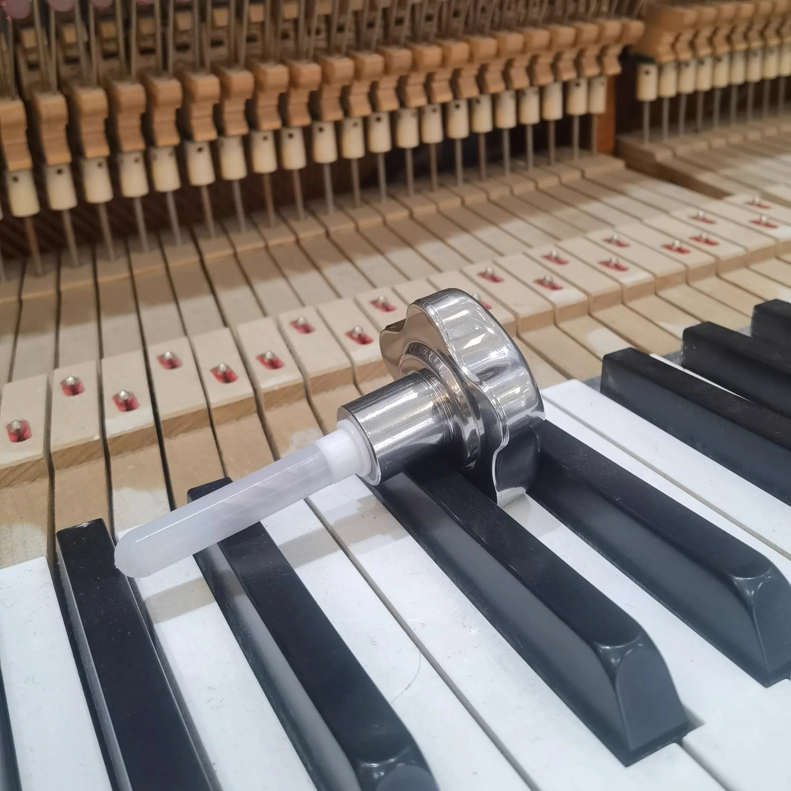 Hammer hole drill/piano special maintenance tool