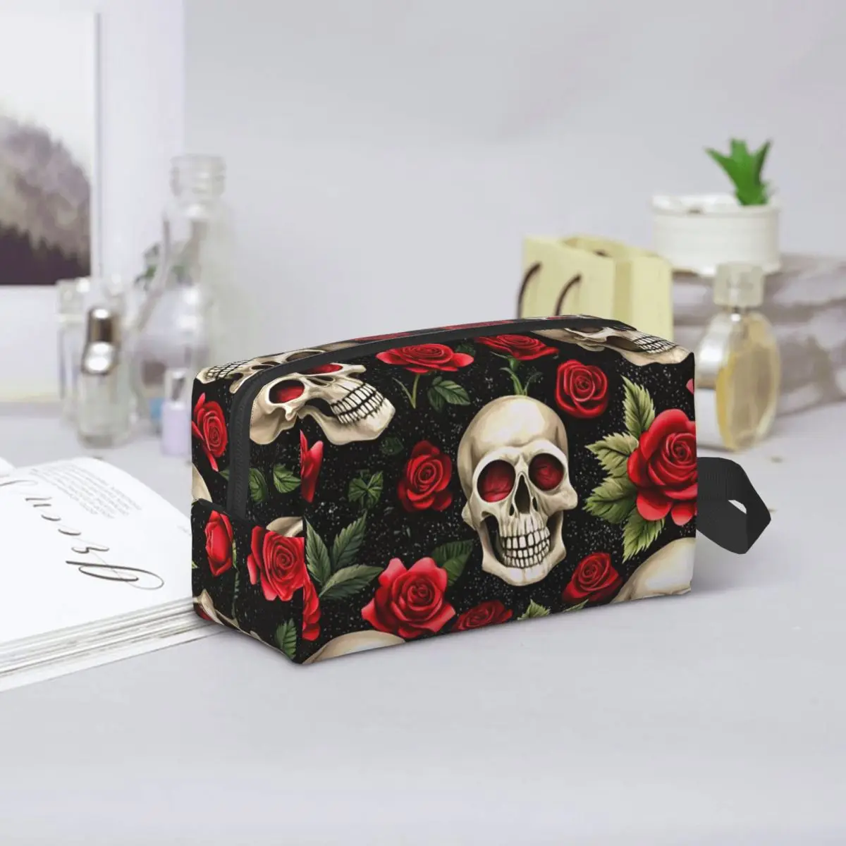 Rose Skull Gothic Style Pattern Makeup Bag Cosmetic Organizer Storage Dopp Kit Toiletry Cosmetic Bag for Women Beauty Travel