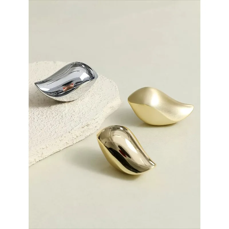 French minimalist creative bird shaped cupboard door handle wardrobe cabinet balcony cabinet drawer cabinet door handle