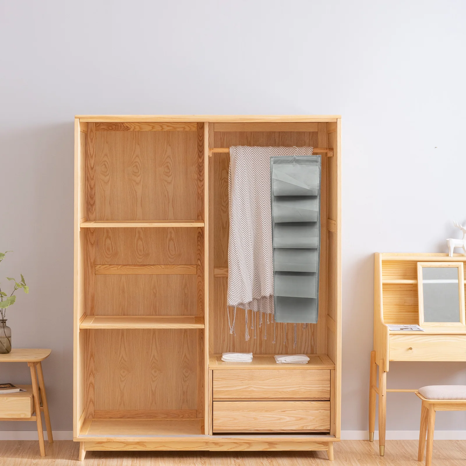 

Hanging Shoe Storage Bag 26 Pockets Non-woven Fabric Door Organizer Bra Sock Underwear Closet Panty Shelves Storage