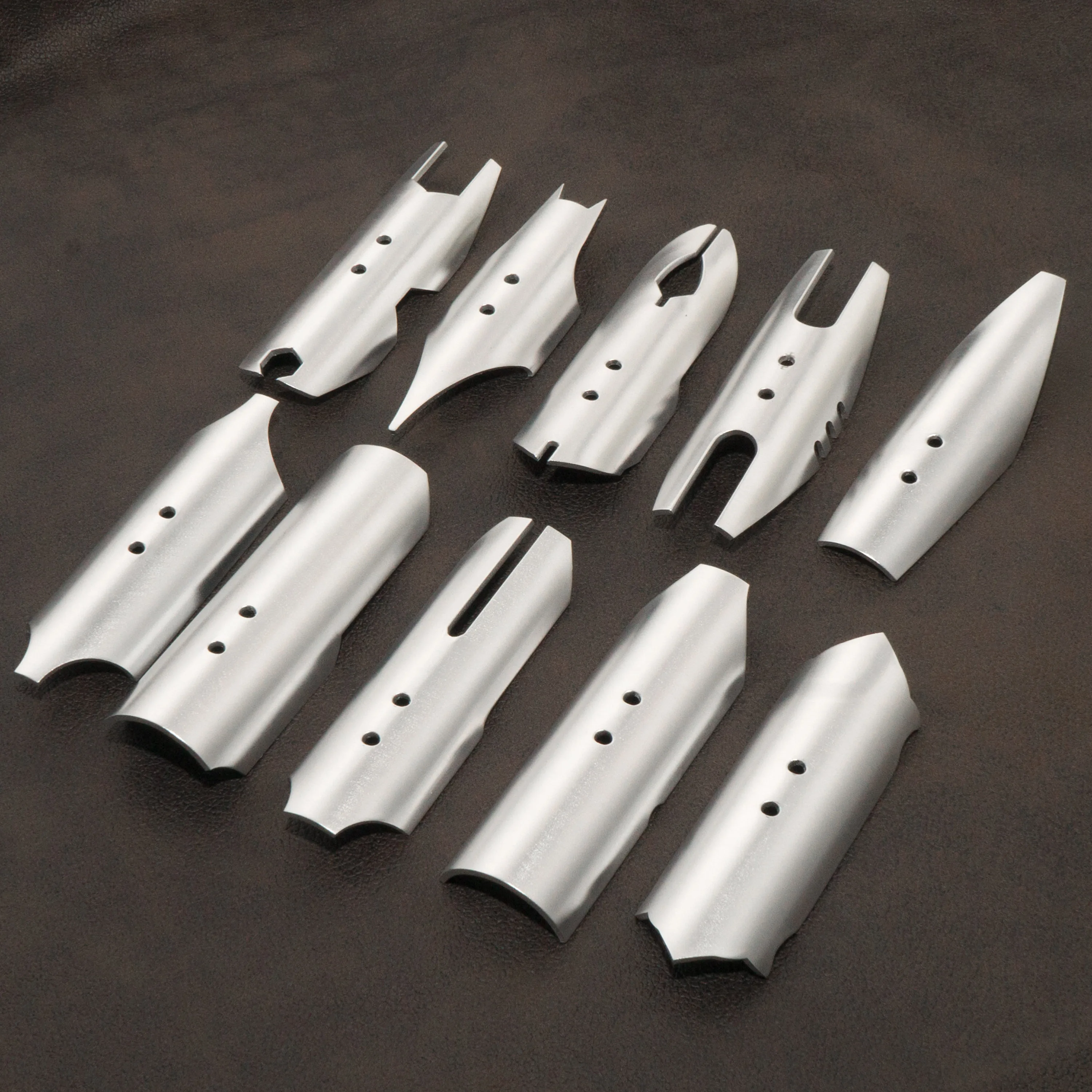 Accesorios para sable de luz más vendidos, cubiertas emisoras de aluminio y metal para sable de luz