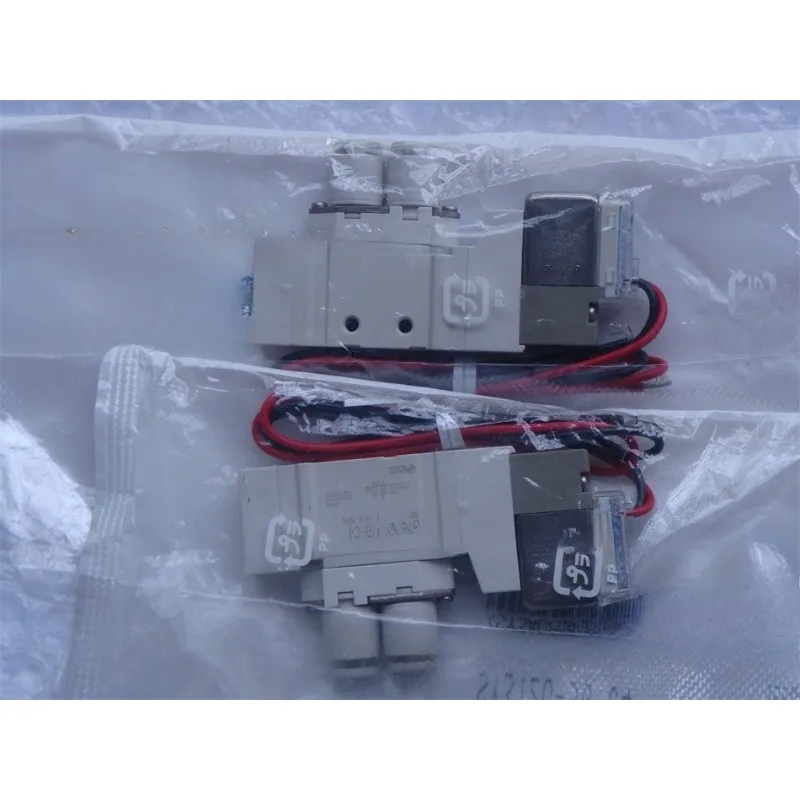 pieces-pour-fournir-une-electrovanne-sy3120-5g-c4