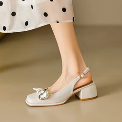 NOWOŚĆ Letnie sandały damskie Patent Leather Shoes for Women Square Toe Chunky Heel Shoes Elegant Cover Toe Slingback Heart Sandals