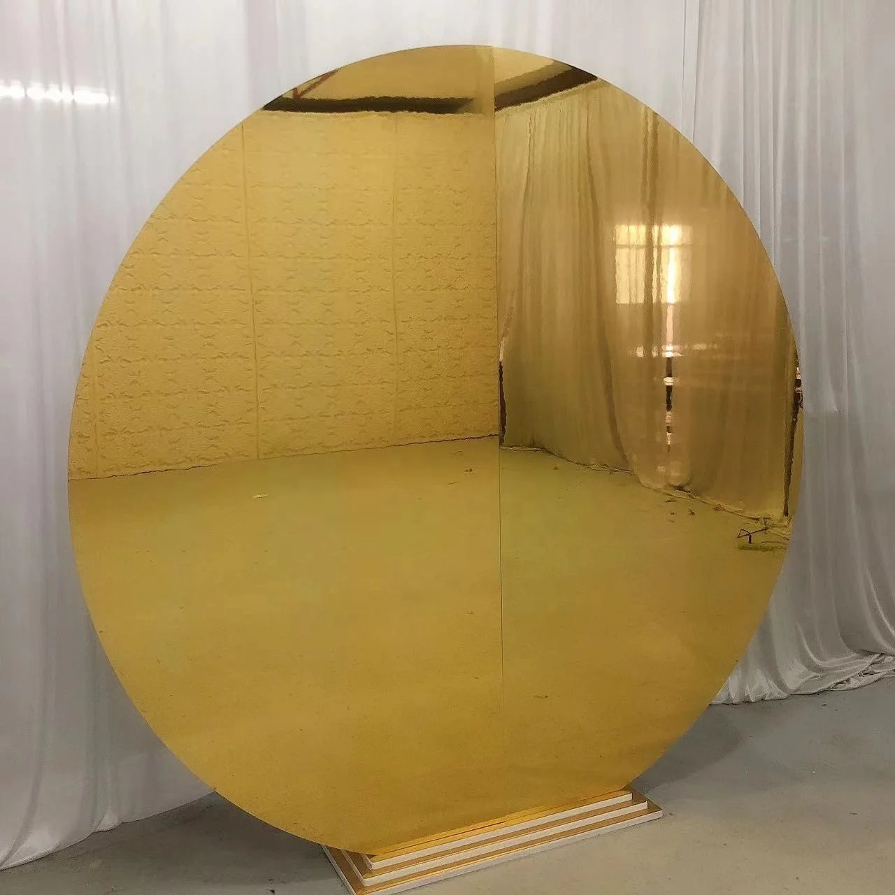 

Зеркальные акриловые колеса JC Gold Shiny для свадебного декора и оформления мероприятий