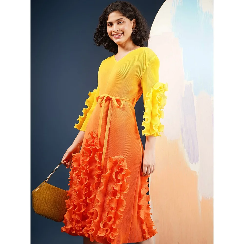 New Plus Size Miyake Fungus Edge Pleated Dress for Women Stylish A-line Slim Long Dress V-Neck Gradient Light Luxury Party Dress