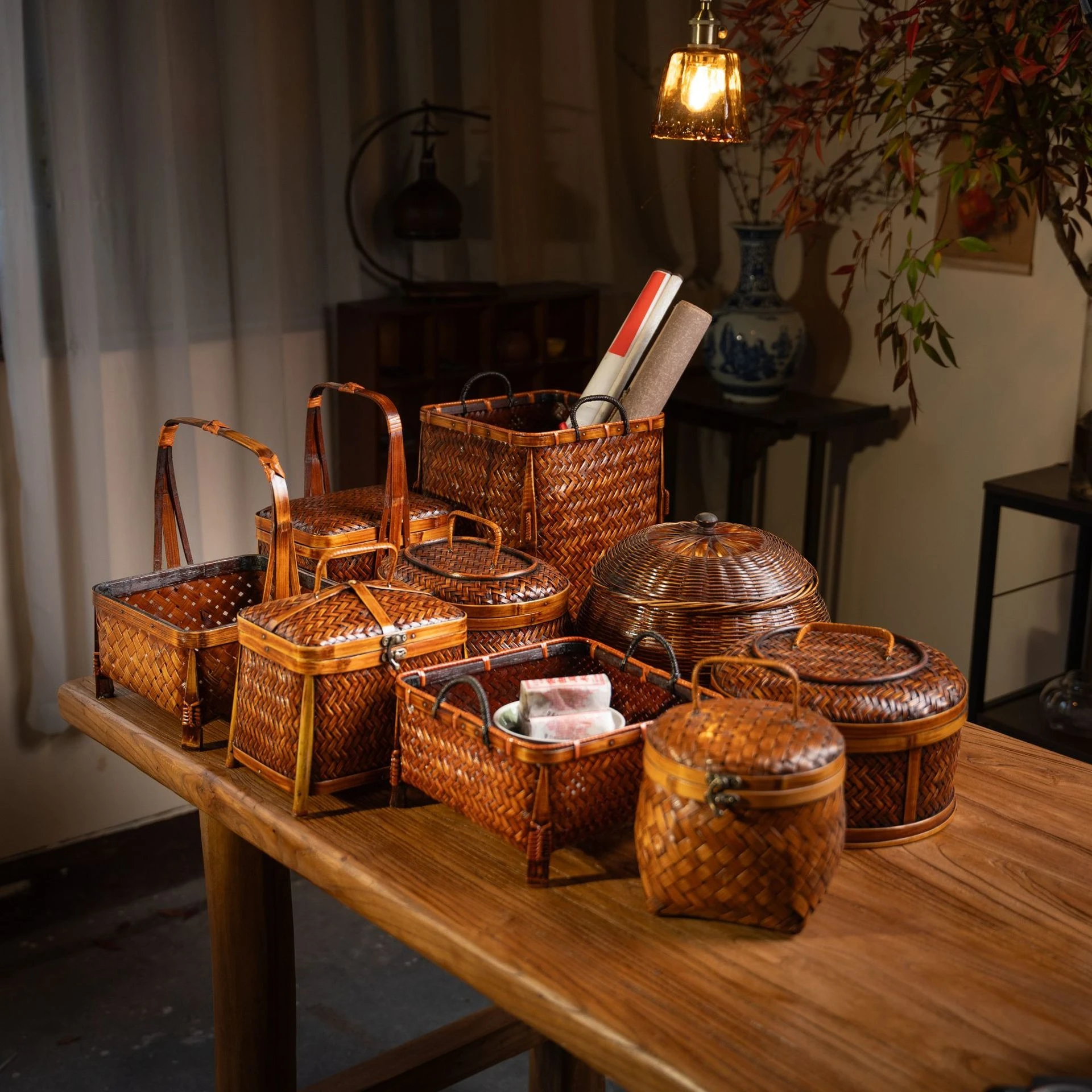 خمر صندوق تخزين من الخيزران المنسوجة يدويا طقم شاي سلة حفل الشاي المنظم ريفي سلة خيزران اليدوية الرجعية نمط الديكور