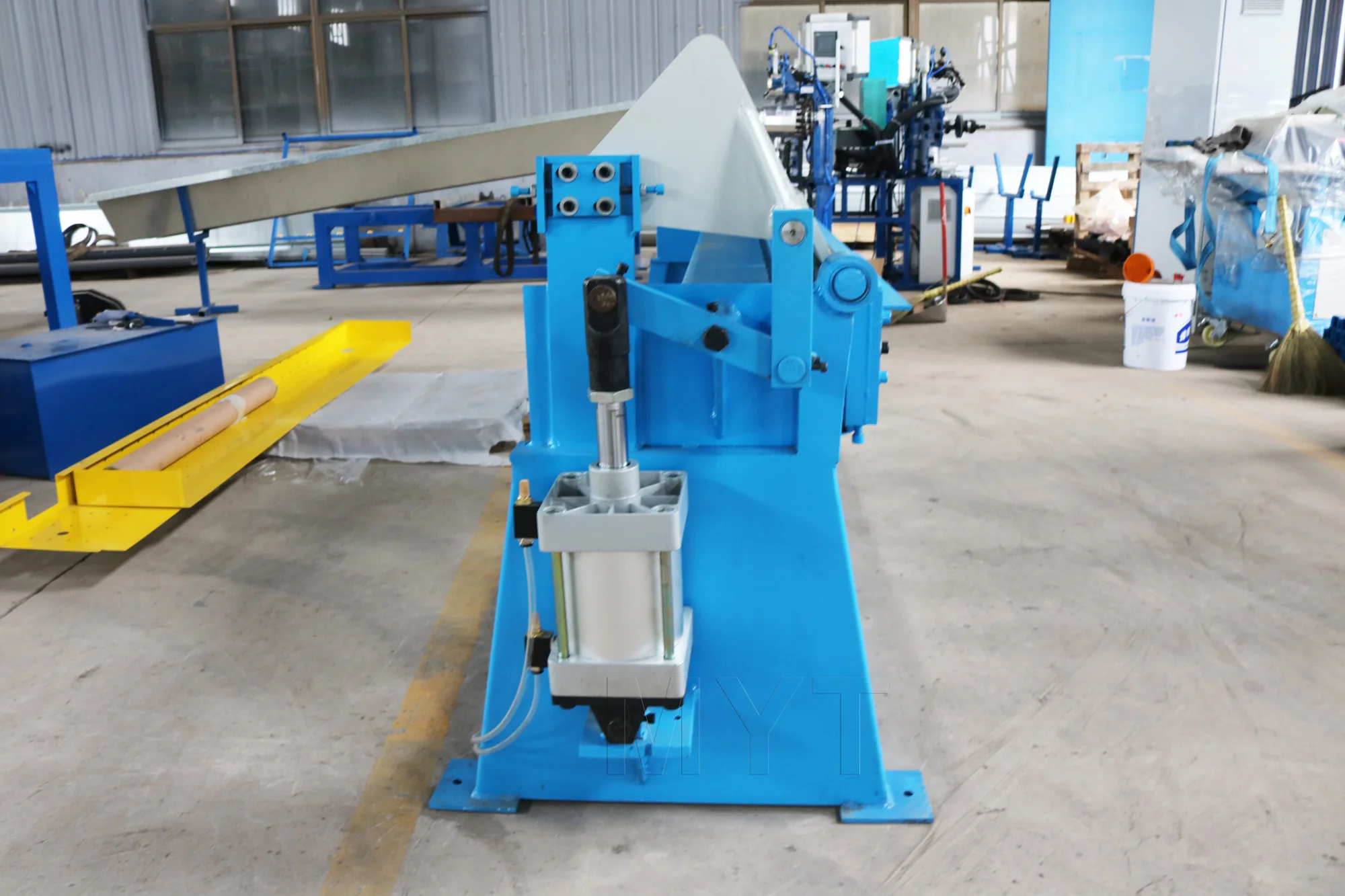 

Hot Sale 1.5mm Galvanized Sheet Pneumatic Bender TDF Flange Folding Machine Bending Machine