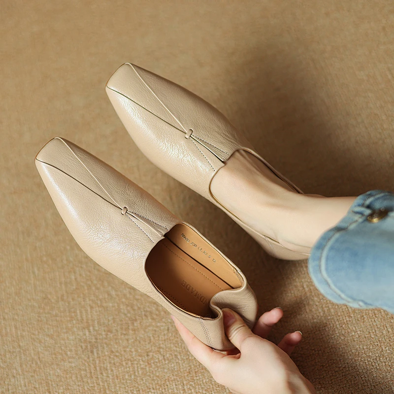 2024 New Arrival Soft Genuine Leather Women Heels Shoes Square Toe Comfortable Fashion Casual Low Heel Shoes Four Seasons Shoes