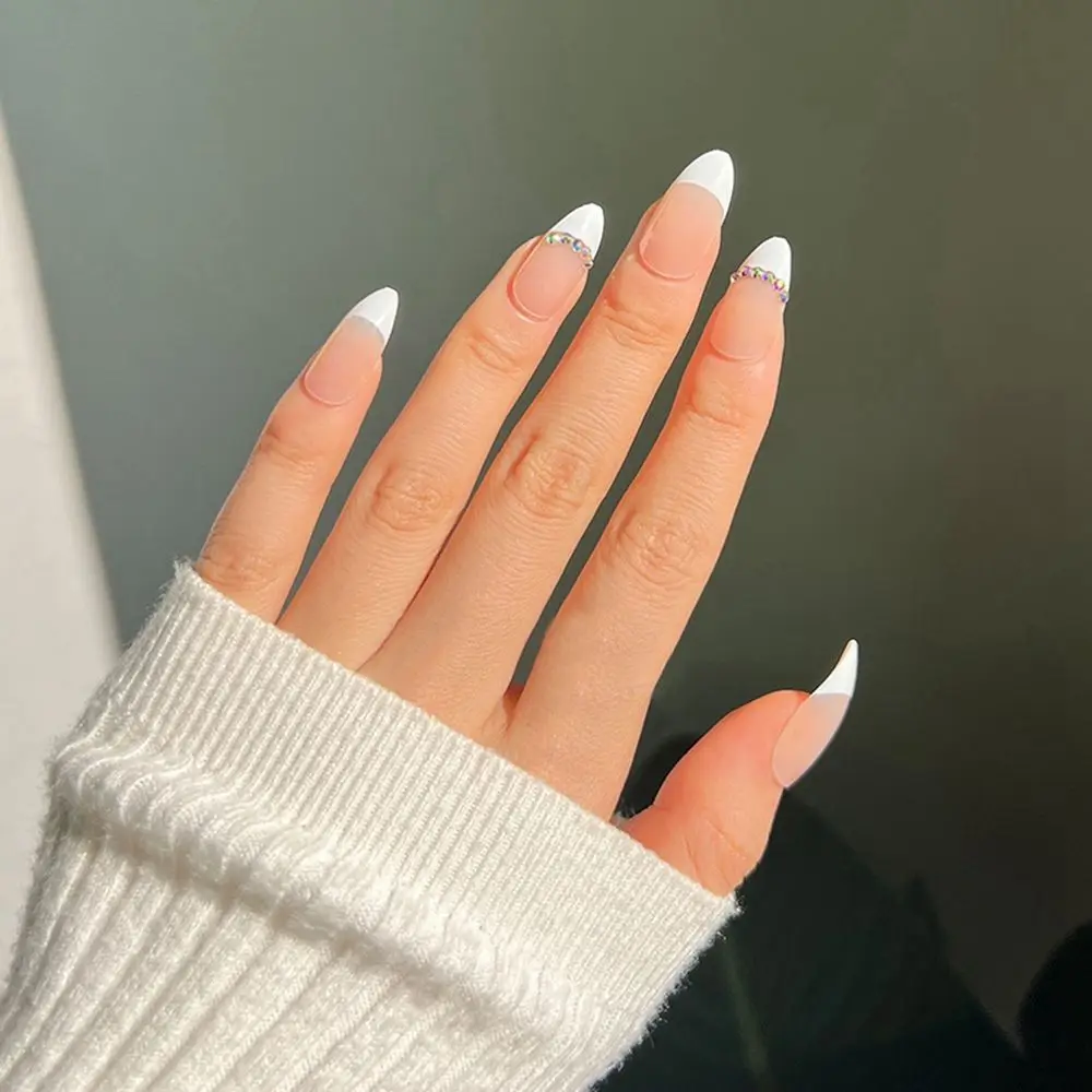 24 pièces/boîte femmes mode outil de manucure artificielle amande faux ongles conseils d'ongles français faux ongles portables