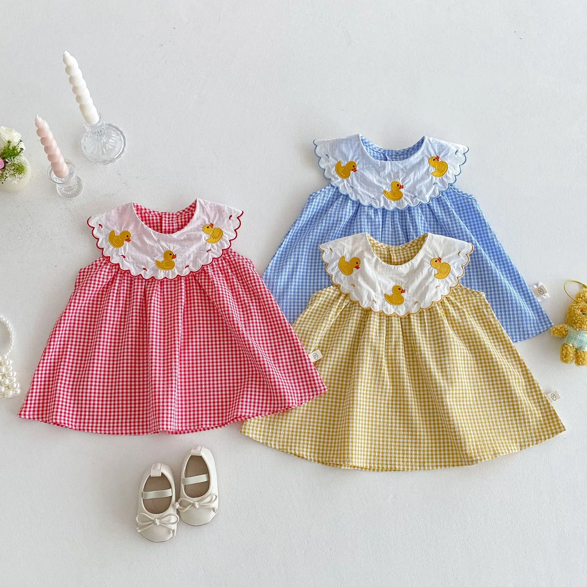 Girl's Duckling Tank Top Dress 2025 New Summer Children's Korean Edition Checkered Dress Baby Embroidered Cartoon Dress