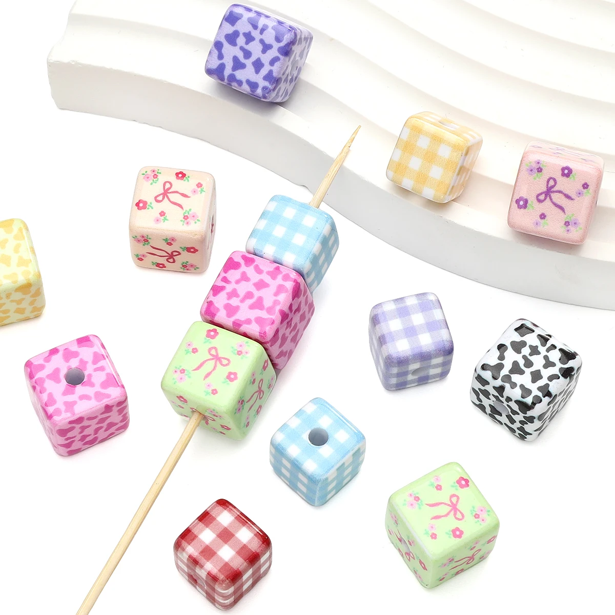 2pcs Fashion Colors 16/14mm Square Beads Cube Acrylic Beads DIY 3mm Hole Beads Handmade Printed Bead For Jewelry Making