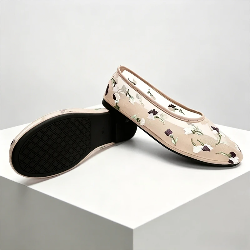Hand Embroidered Flowers Designer Mesh Hollow Flats Ballet Shoes Women Summer Light Breathable Mary Jane Shoe Elegant Mules Shoe
