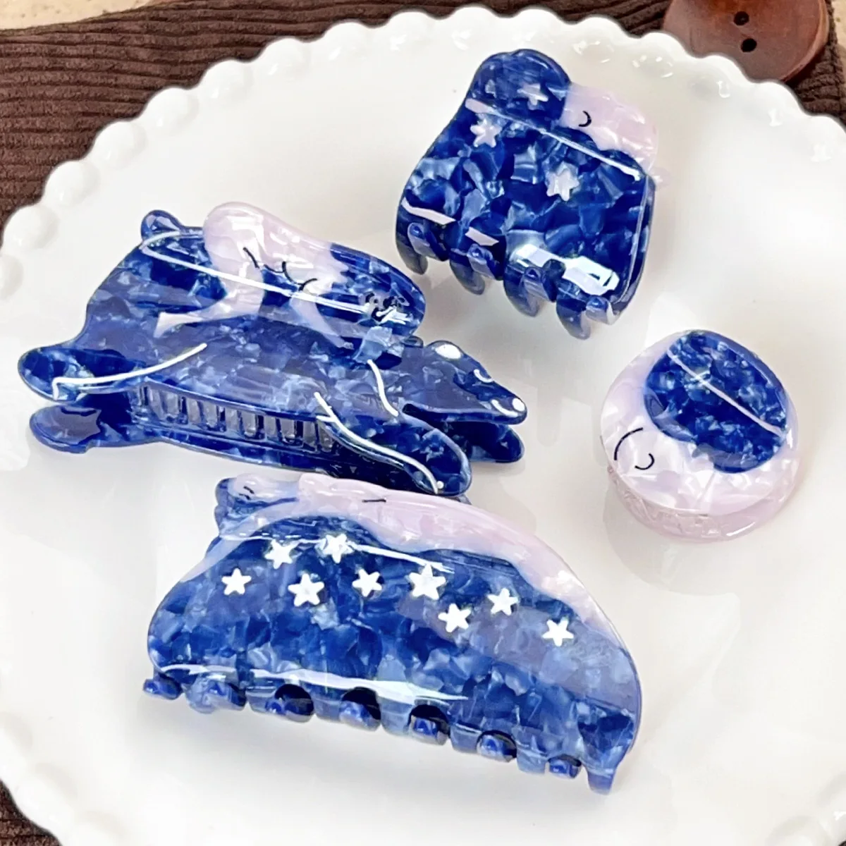 

Cartoon Blue Dream Star Girl Hair Claw Clips Funny Bear Face Acetate Shark Hairpin Jewelry Gift For Women Accessories