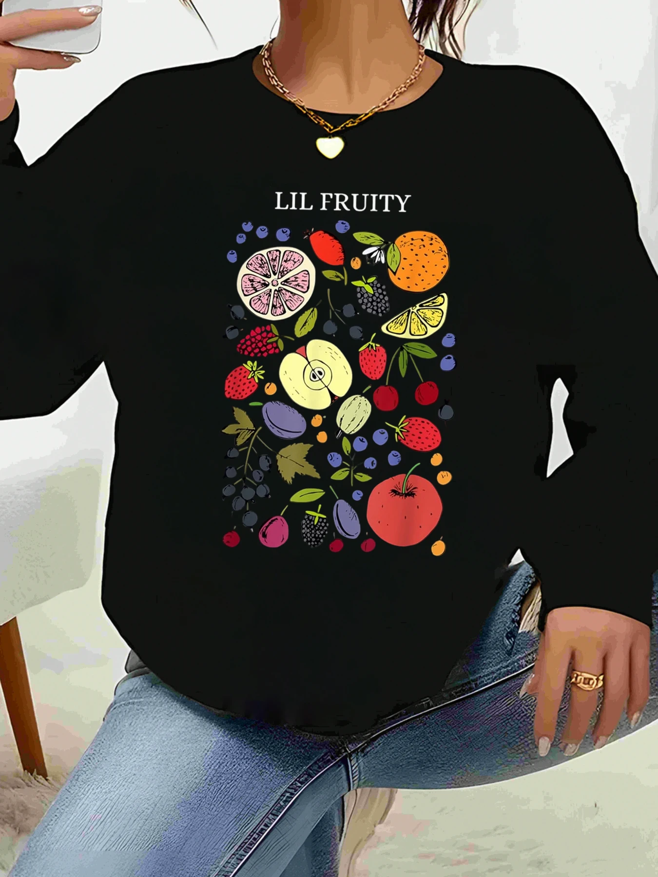 سويت شيرت Fruity Print Lil Fruity Text ملابس كاجوال أزياء نسائية #1