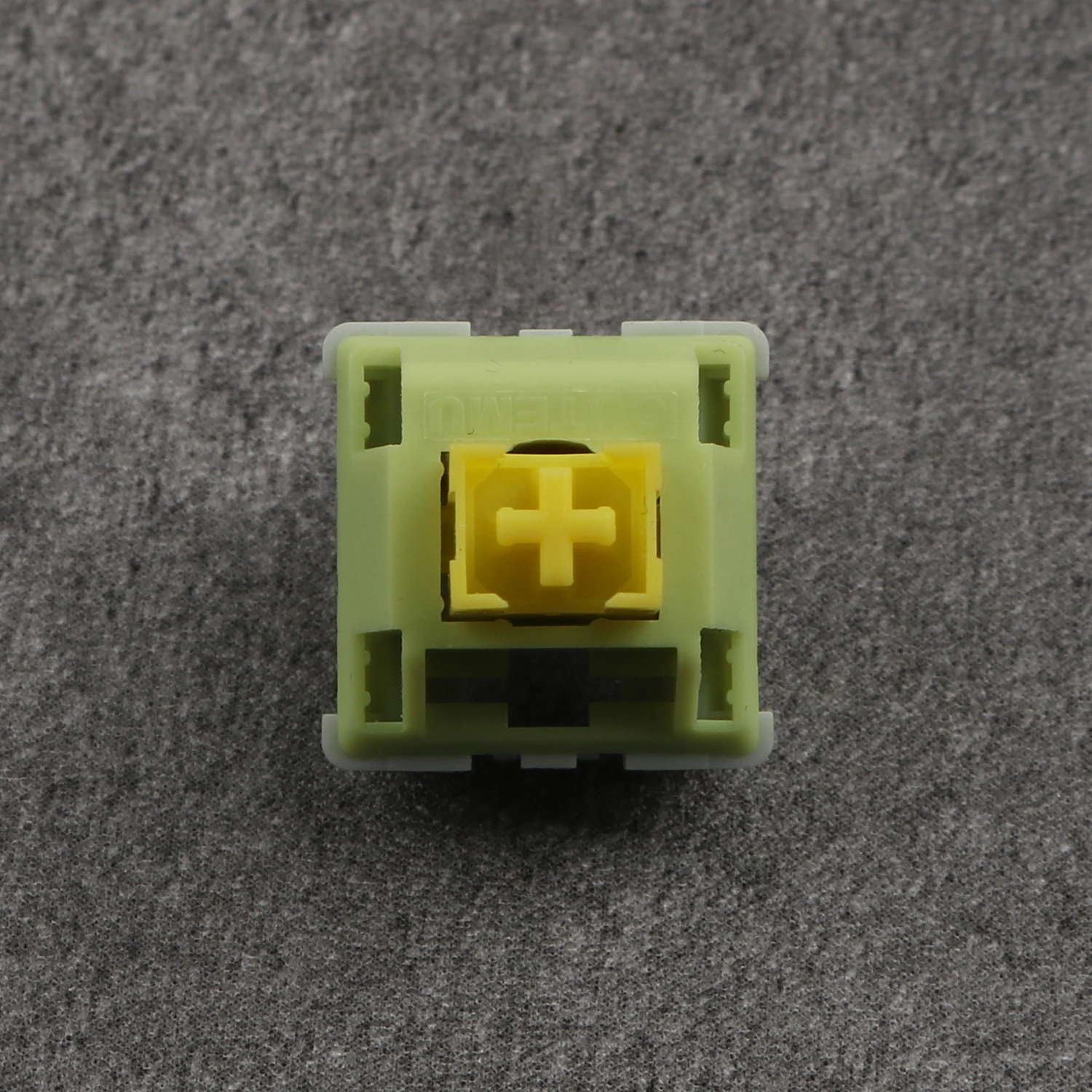OUTEMU Dopamine NL Silent Linear 5-Pin Hot-Swappable Switches Pre-Lubricated 50g Bottom-out, Custom Mechanical Keyboard Switches