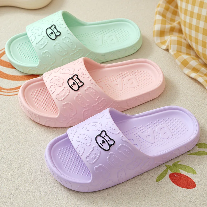 New Soft-soled Slippers for Women's Summer Wear Non-slip Bathing Versatile Casual One-word Cool Slippers