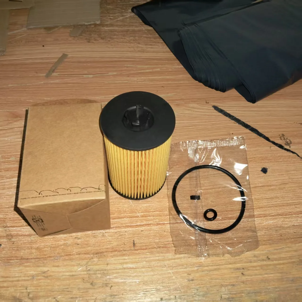 

Oil Filter For Audi A3 8V 2.0TDI 03N115466 03N115562