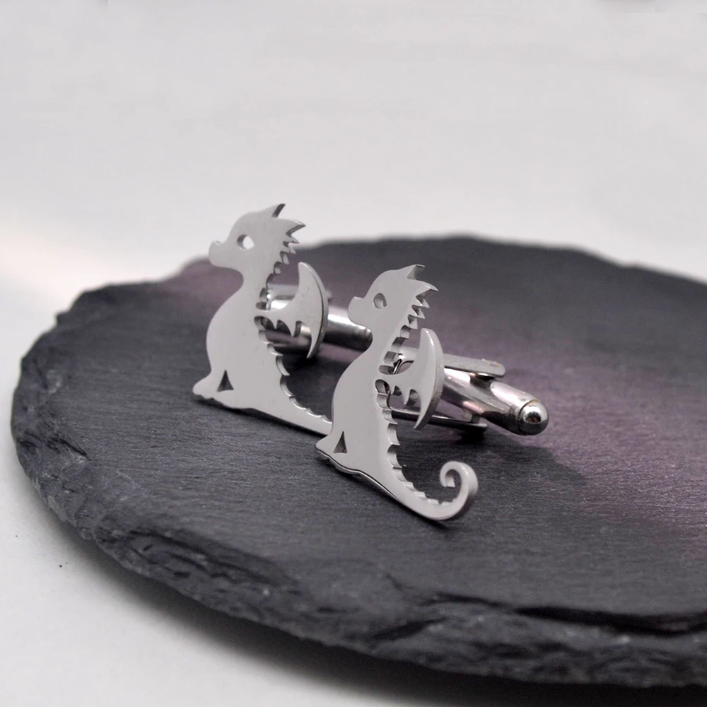 

Trendy Men's Cufflinks: Western Dragon-shaped Stainless Steel Material, Personalized and Fashionable Accessories