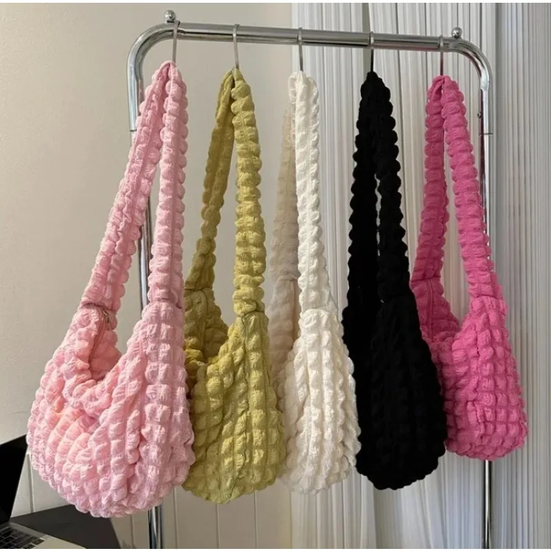 

Wrinkle-Embroidered Plaid Underarm Bag - Large Capacity Quilted Tote for Women, Vintage Crossbody Purse with Adjustable Strap