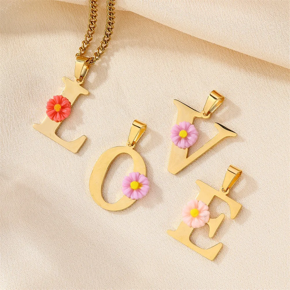 Personalized Daisy Initial Letter Necklace Custom 18K Gold Plated Stainless Steel Floral Alphabet Pendant Summer Gift for Women