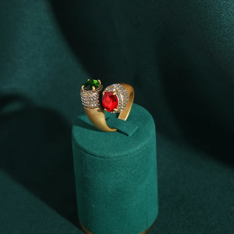 

Vintage Red Green Gradient Zircon Rings Elegant Women Accessories Gold Color Rhinestone Jewelry Luxury Designer Brands Prom 2025
