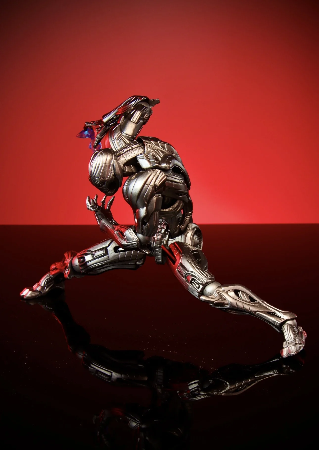 The New Ko Version Of Yamaguchi-Style Ocean Hall Aochuang Era Villain Ultron Iron And Steel Ac Joint Can Do Toys
