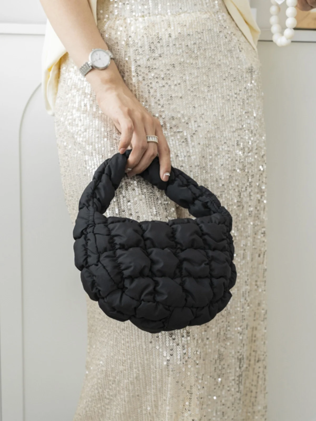 

Classic Underarm Folded Cloud Bag Single oulder Handbag Soft Diamond Pattern Polyester Waable Leisure Bag