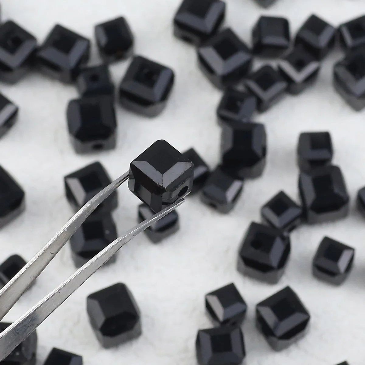 30~200pcs Black Charm Cube Austrian Crystal 2/3/4/6/7mm Glass Square Spacer Loose Beads For Handmade Jewelry Making DIY Bracelet