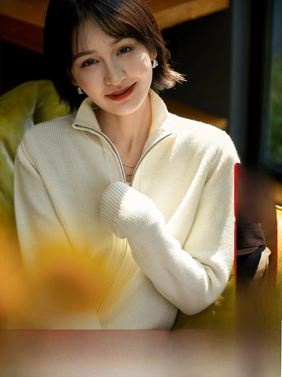 

Xhange Woolen Knitted Cardigan Zipper Collar Floral Pattern Long Sve Regular Fit Winter Faion Women's Premium Knitwear