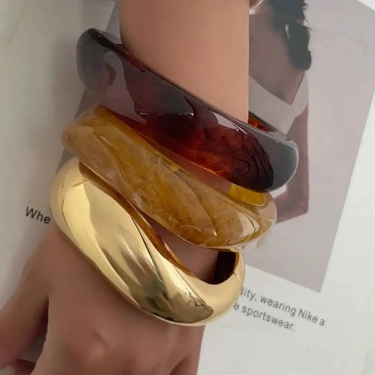 SHIXIN Luxury Fashion Resin Acrylic Wide Bangle Bracelet Women Vintage Irregular Geometric Stackable Cuff Bracelet Party Jewelry