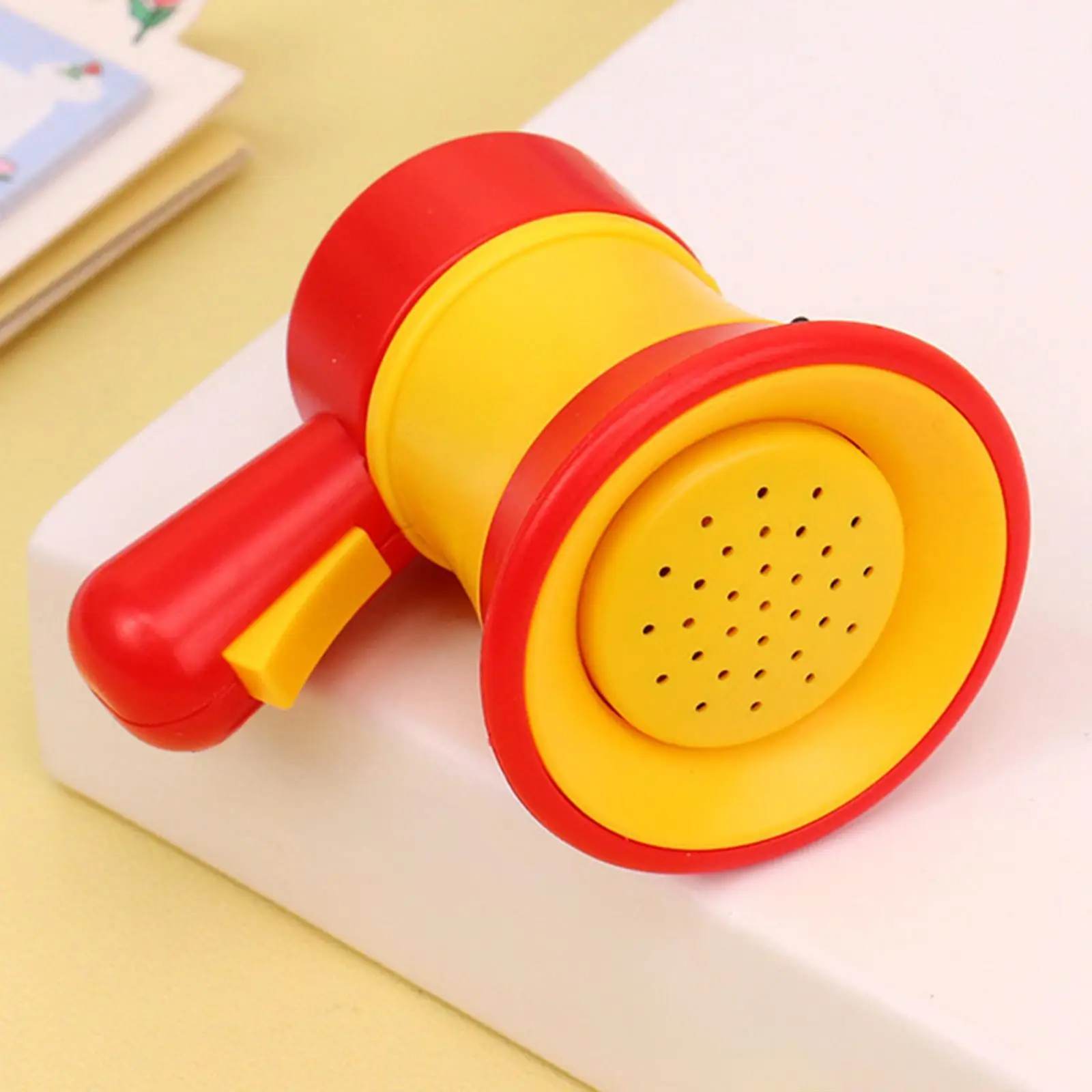 

Speaker Keychain Party Favors Cute Amplifier Toy Kids Toy Handheld Bullhorn Toy Megaphone Speaker Keychain Loudspeaker Keyring