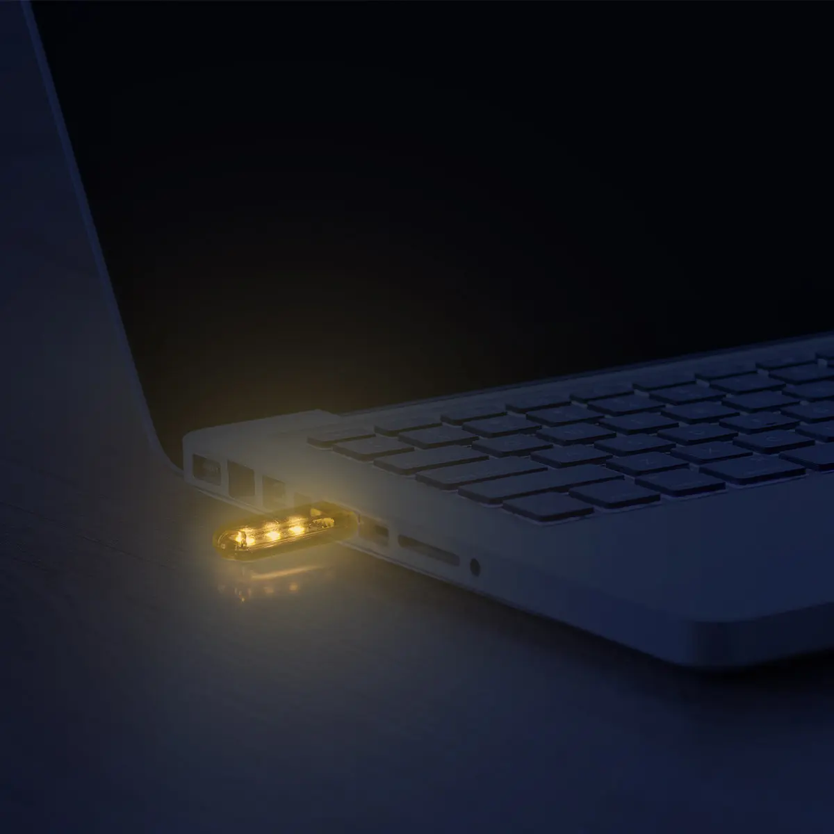 2Pcs LED Night Light USB Mini Lamp U Disk Shape Aluminum Material Portable for Desk Book Reading Laptop Keyboard Illumination