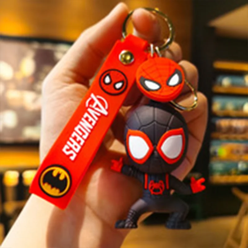 Llavero Creativo de Dibujos Animados de Spider-Man, Colgante para Parejas, Accesorio para Bolsos y Coches, Regalo para Amigos