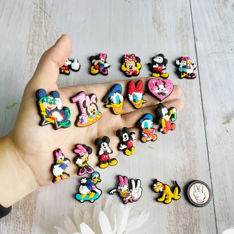 Schattige Mini Disney Canvas Mickey Pvc Bedels Schoenemmer Accessoires Diy Mode Klompen Meisje Sandaal Decoraties Creatieve Verjaardag