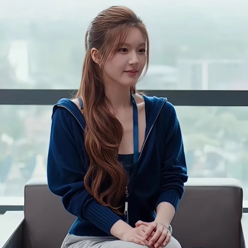 Cardigan aperto con cappuccio lavorato a maglia blu e pantaloni a gamba dritta Set pantaloni a vita alta da donna Faion Casual Wear Autunno 2025