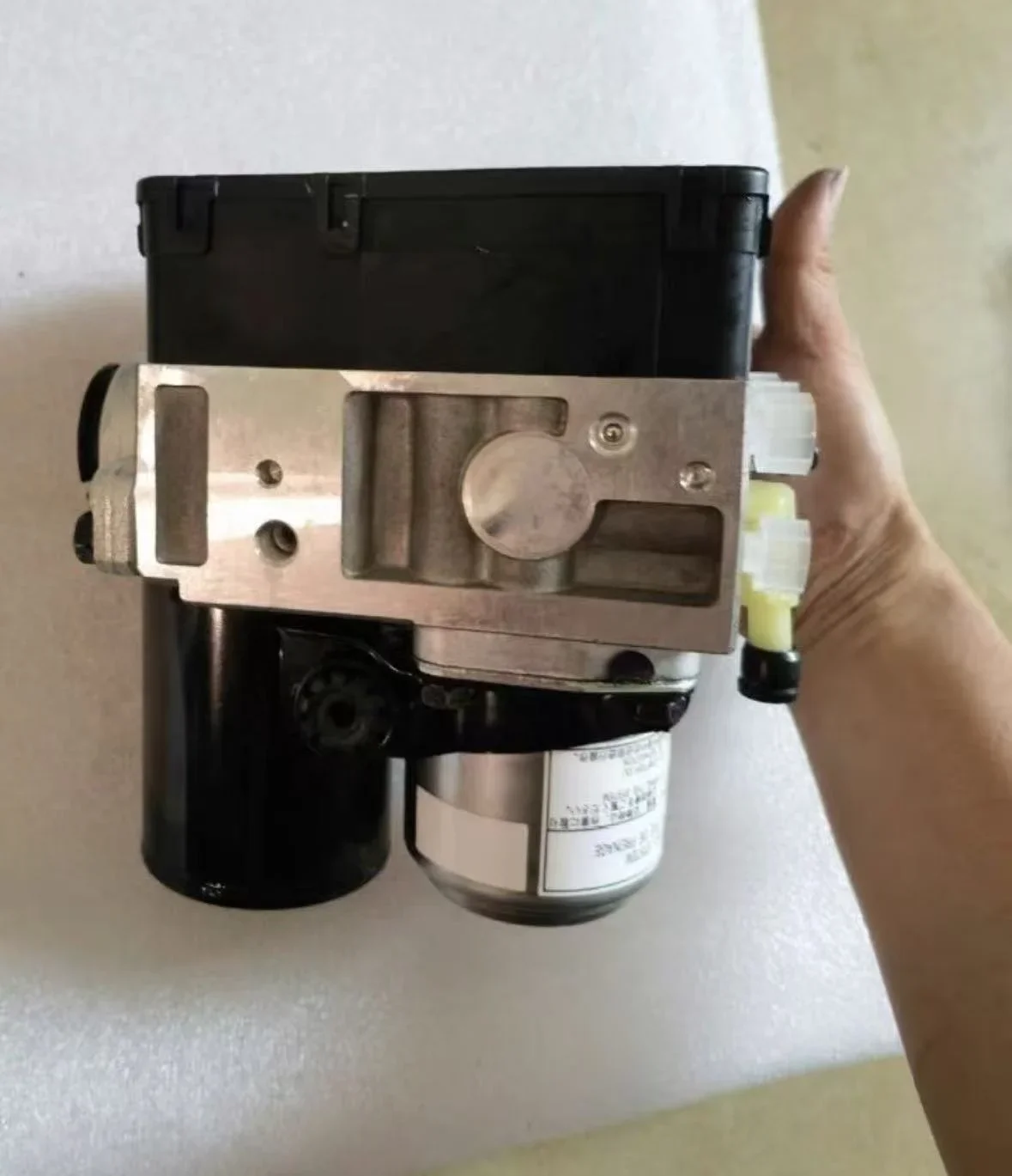 

TLF ABS Pump 4405030250 44050-30250 4451030250 44510-30250 Antilock Brake Controller ABS Brake Pump Actuator for Estima Alphard