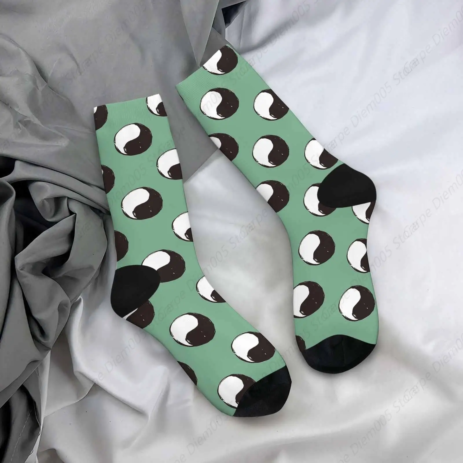 Black And White Yin Yang Hug Mens Fun Dress Socks Socks For Women Funny Novelty Crazy Design Cotton Socks