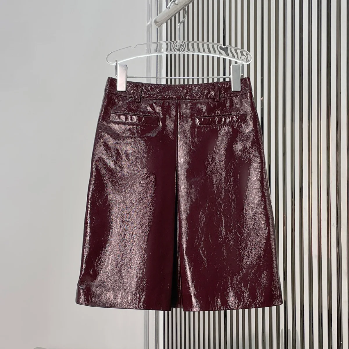 High Quality Women Burgundy Glossy Midi Skirt Solid Color Straight Mid‑Length Skirt lyt127023