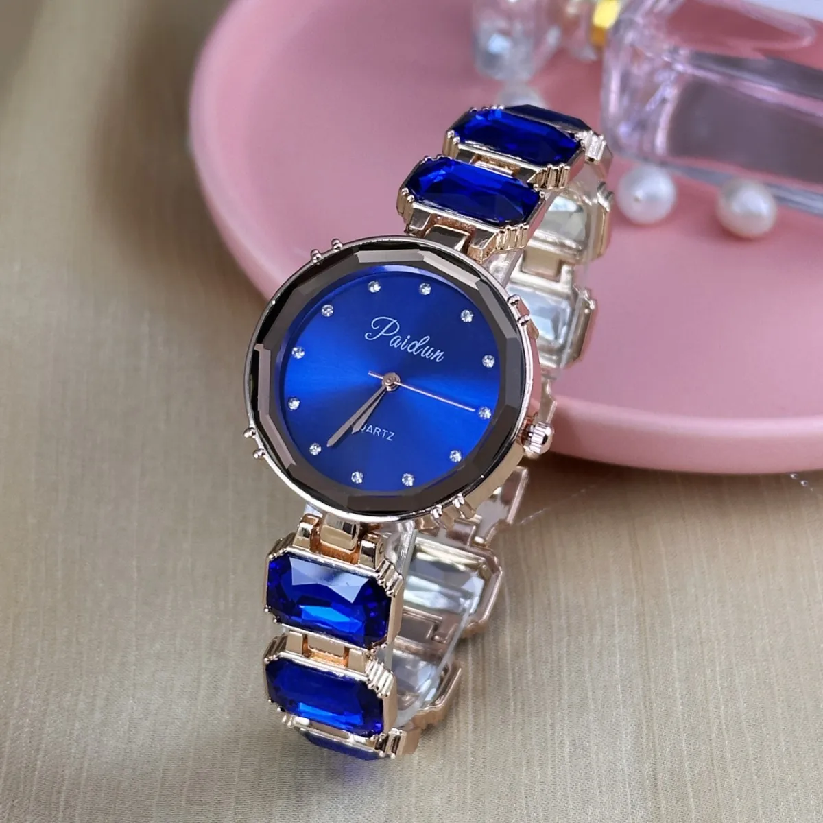 

Elegant Fashion Women Round Dial Quartz Watches Gem Bracelet Wristwatches Girls Clock Reloj Dropshipping Gifts